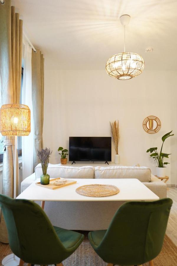 Dein Flughafen Messe Apartment Nahe Duesseldorf 2 ドゥイスブルグ エクステリア 写真
